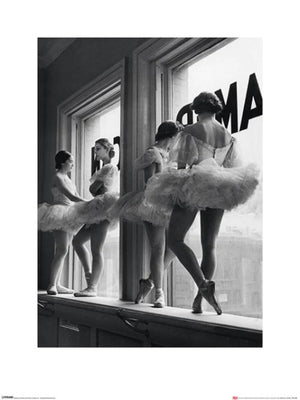 Stampa Artistica Time Life Ballerinas In Window 60x80cm Pyramid PPR40190 | Yourdecoration.it