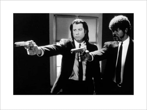 pyramid ppr40089 pulp fiction black and white guns stampa artistica 60x80cm | Yourdecoration.it