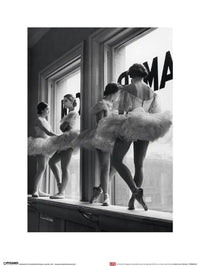 Stampa Artistica Time Life Ballerinas In Window 30x40cm Pyramid PPR44030 | Yourdecoration.it